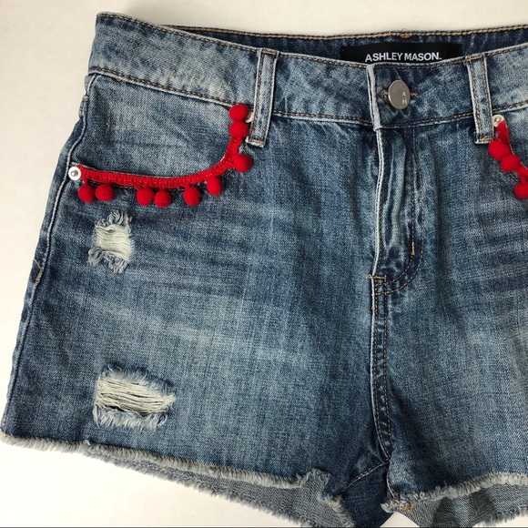 🐝 3/$20 Ashley Mason Red Pom Pom Denim Shorts Size 27 - Picture 7 of 11